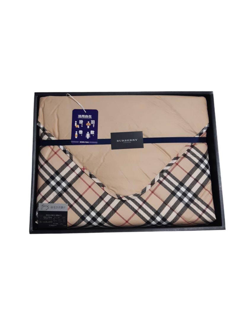 ＊未使用＊BURBERRY 羽毛ひざ掛け 肩当て ノバチェック  西川産業