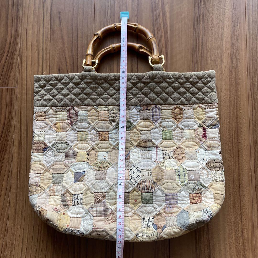 ハンドメイド　トートバッグ　パッチワーク　斉藤謠子　訳あり ハンドメイド 斉藤謠子さんデザイン パッチワーク バッグ - メルカリ
