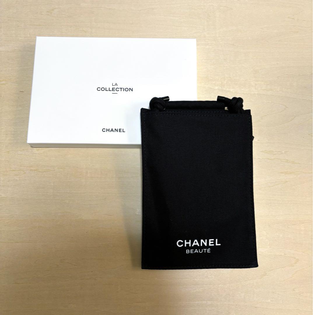 CHANEL シャネル ノベルティ パスポートホルダー　＋　巾着