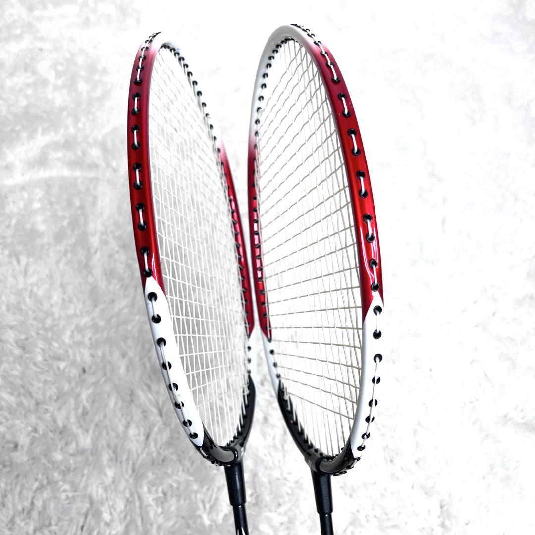 極美品　YONEX ヨネックス　バドミントン　ラケット B4000 2本セット