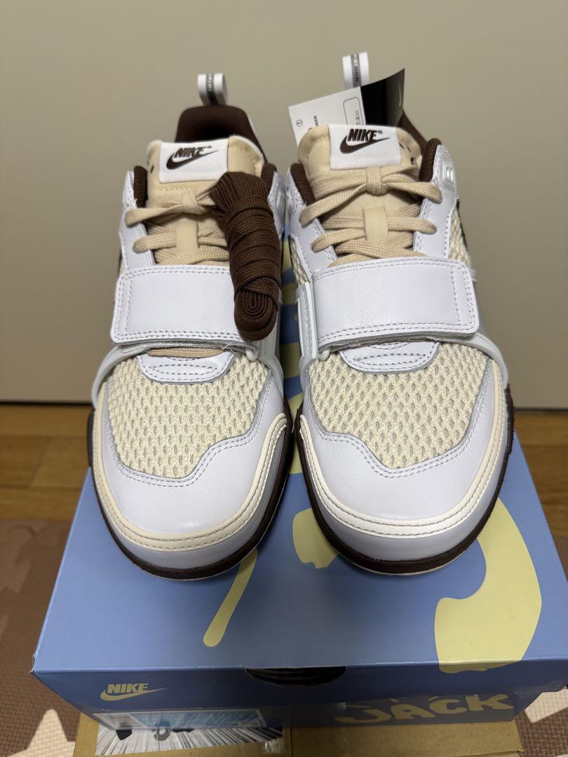 Travis Scott × Nike Zoom Field Jaxx