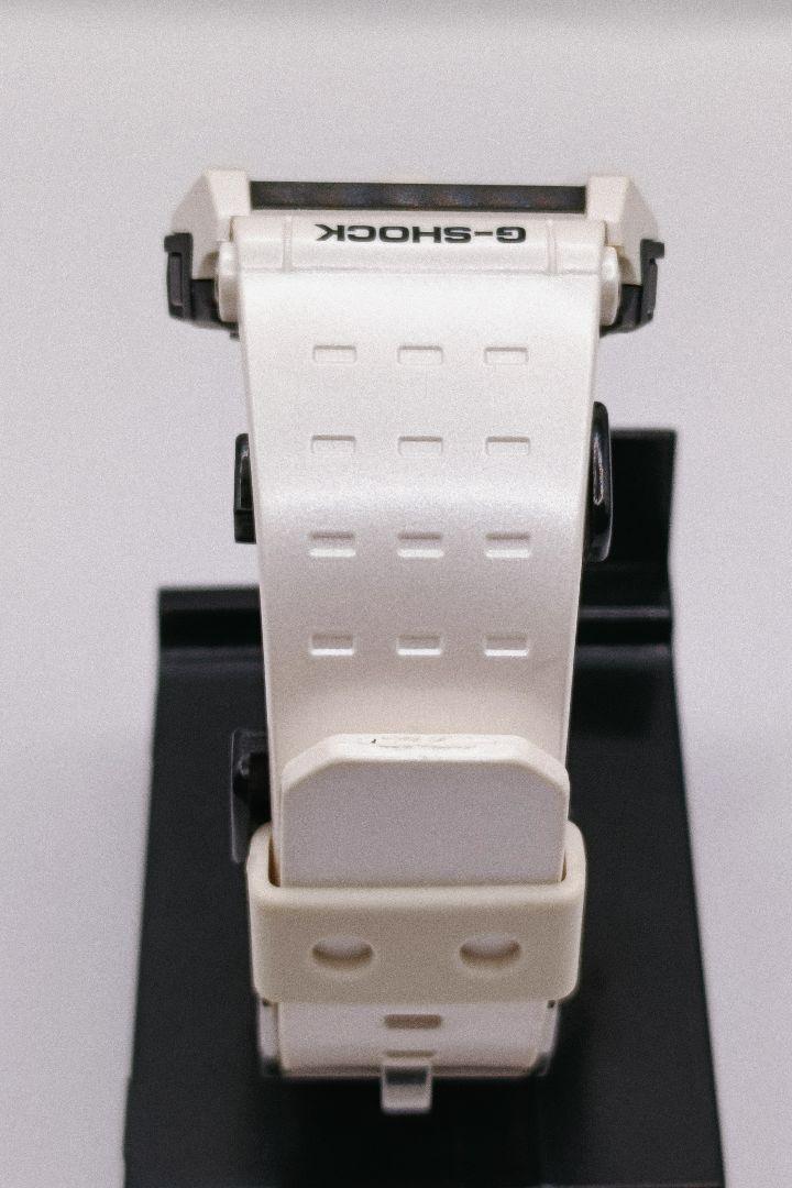CASIO G-SHOCK スクエア ホワイトカラー G-8100 電池交換済