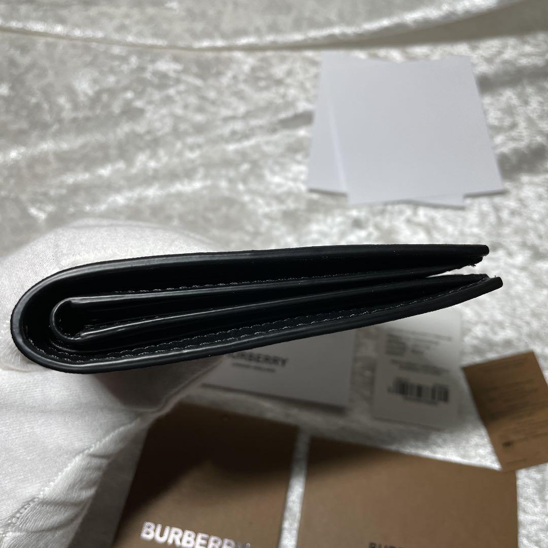 好評最安値 新品未使用 Burberry LOGOグラフィック二つ折り財布 5eR8I-m82284168348 超激安低価