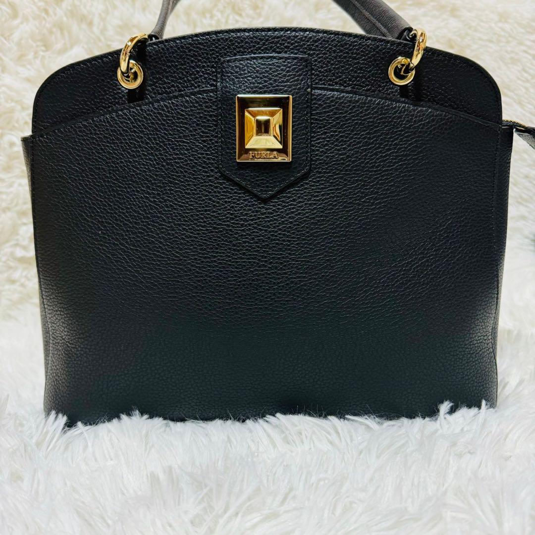 美品 FURLA フルラ アナANNA ショルダーバッグ レザー ブラック