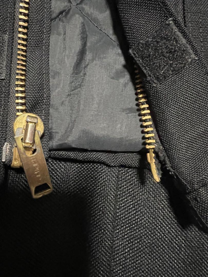 Carhartt ブラック ジャケット 襟付き