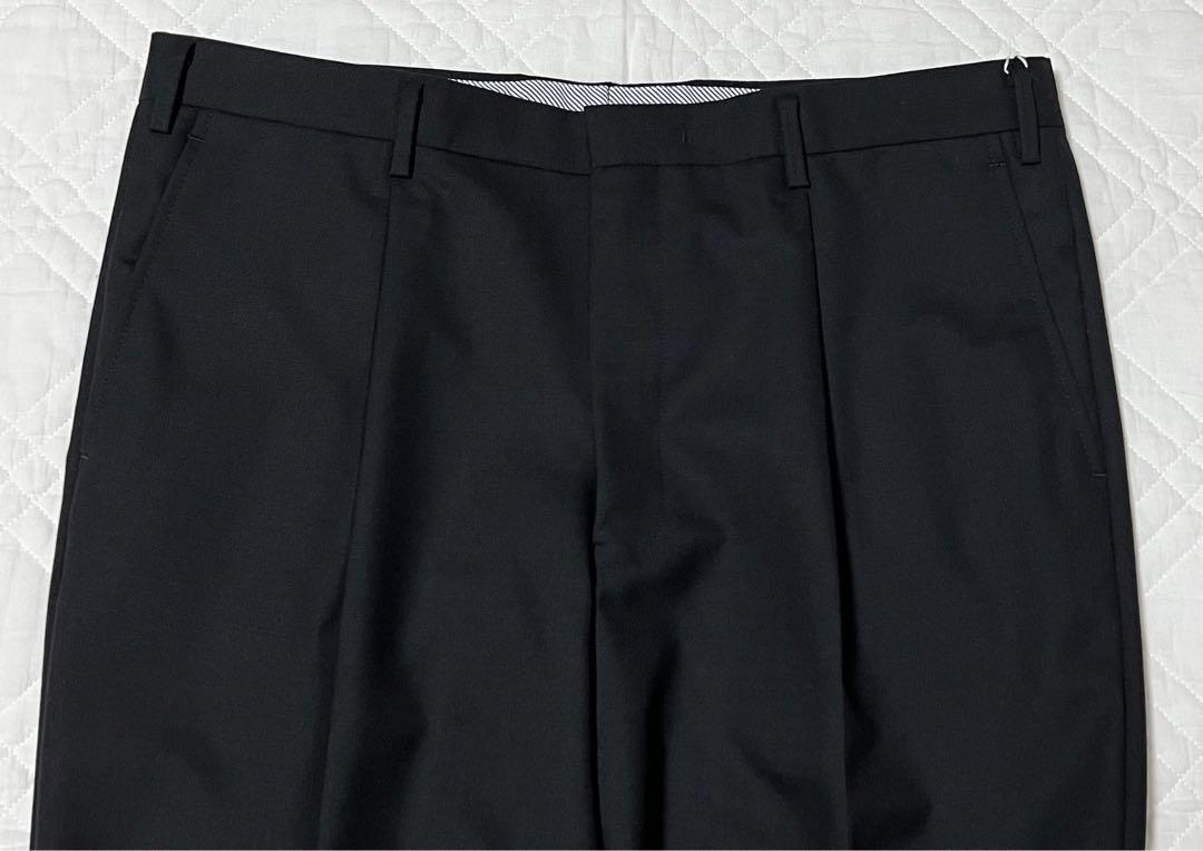 新品 タグ付き サビルロー スーツ 御幸毛織 ブラック無地 らくらく感 BE4