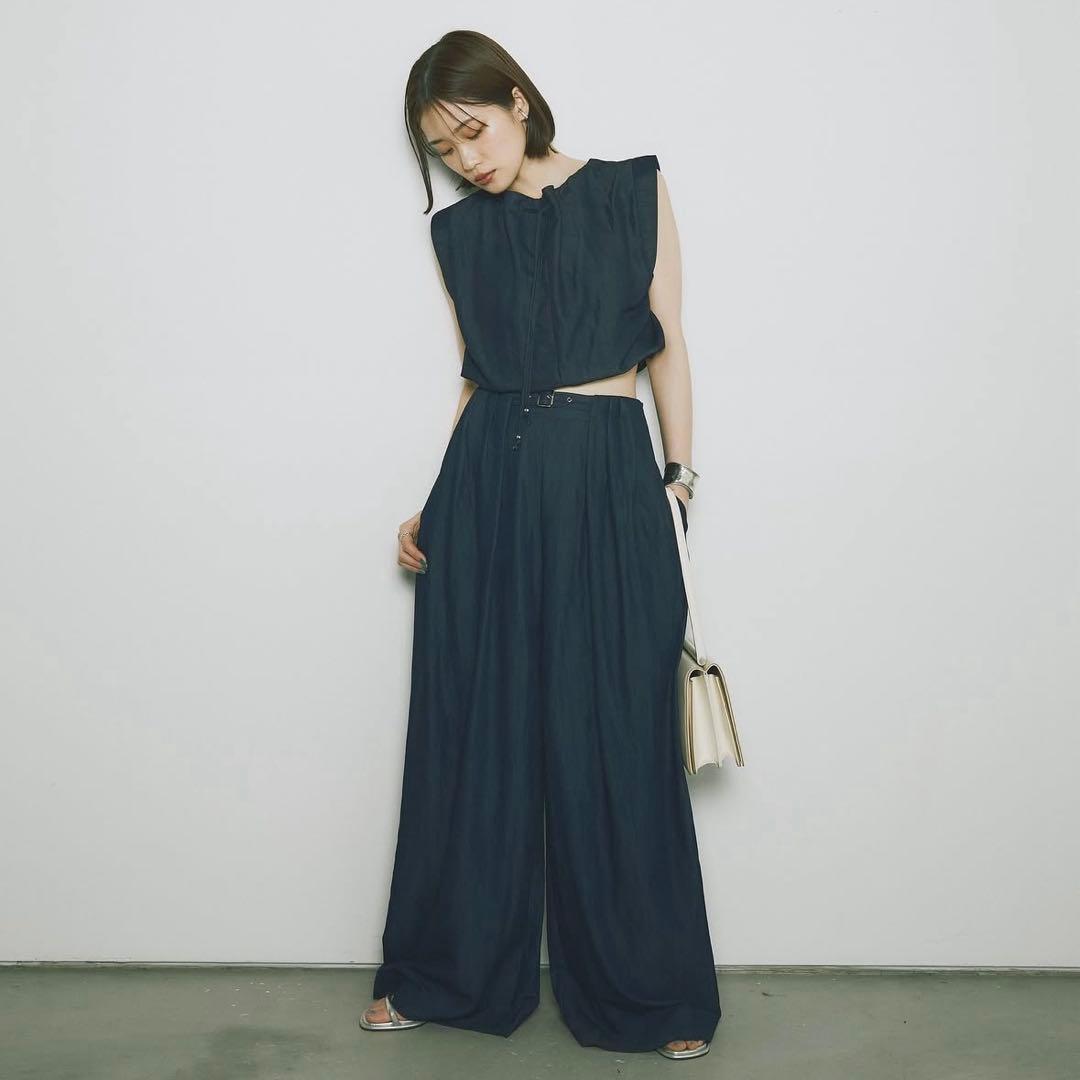 【値下げ中】Lumier トップス&パンツSET UP ブラック