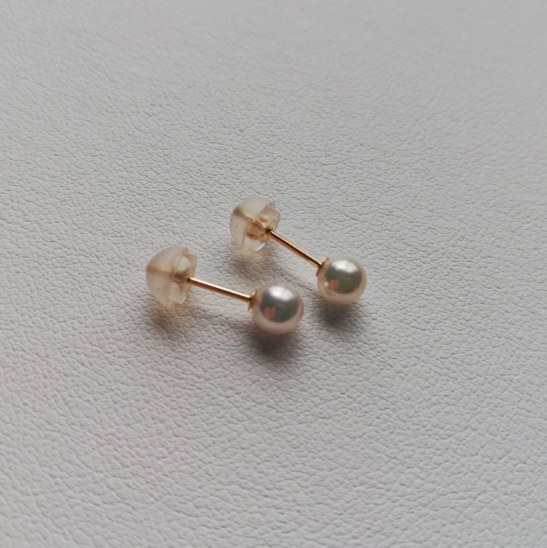 E520上級花珠アコヤ真珠K18ベビーパールピアス4.5～5.0㎜スタッド 一粒