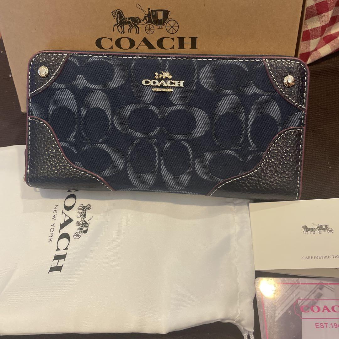 COACH アウトレットキャンパス長財布　新品未使用