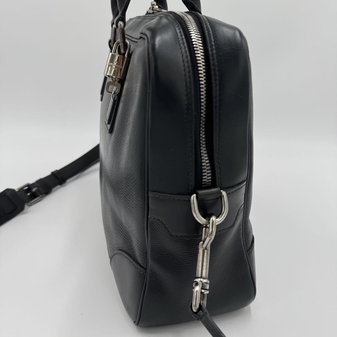 美品 ルイヴィトン ユタ アコマ 2way ビジネスバッグ カデナシリアル 黒紺