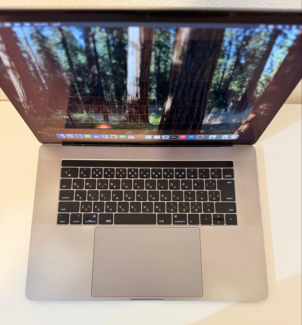 美品 Macbook Pro 15インチ Windows 11 pro 美品 Macbook Pro 15インチ Windows 11 pro