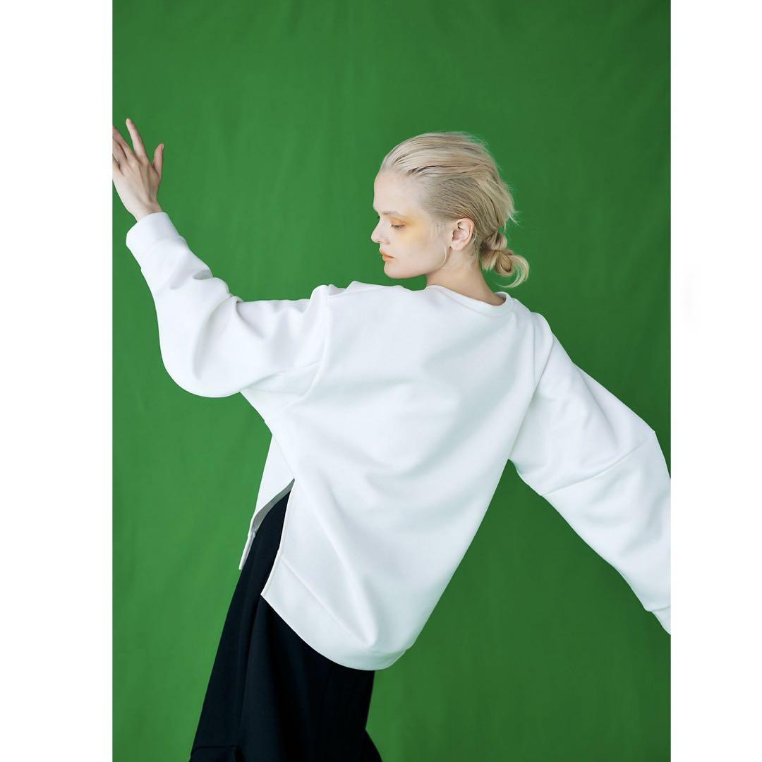 ENFOLDエンフォルドASYMMETRY SLEEVE PULLOVEトップス