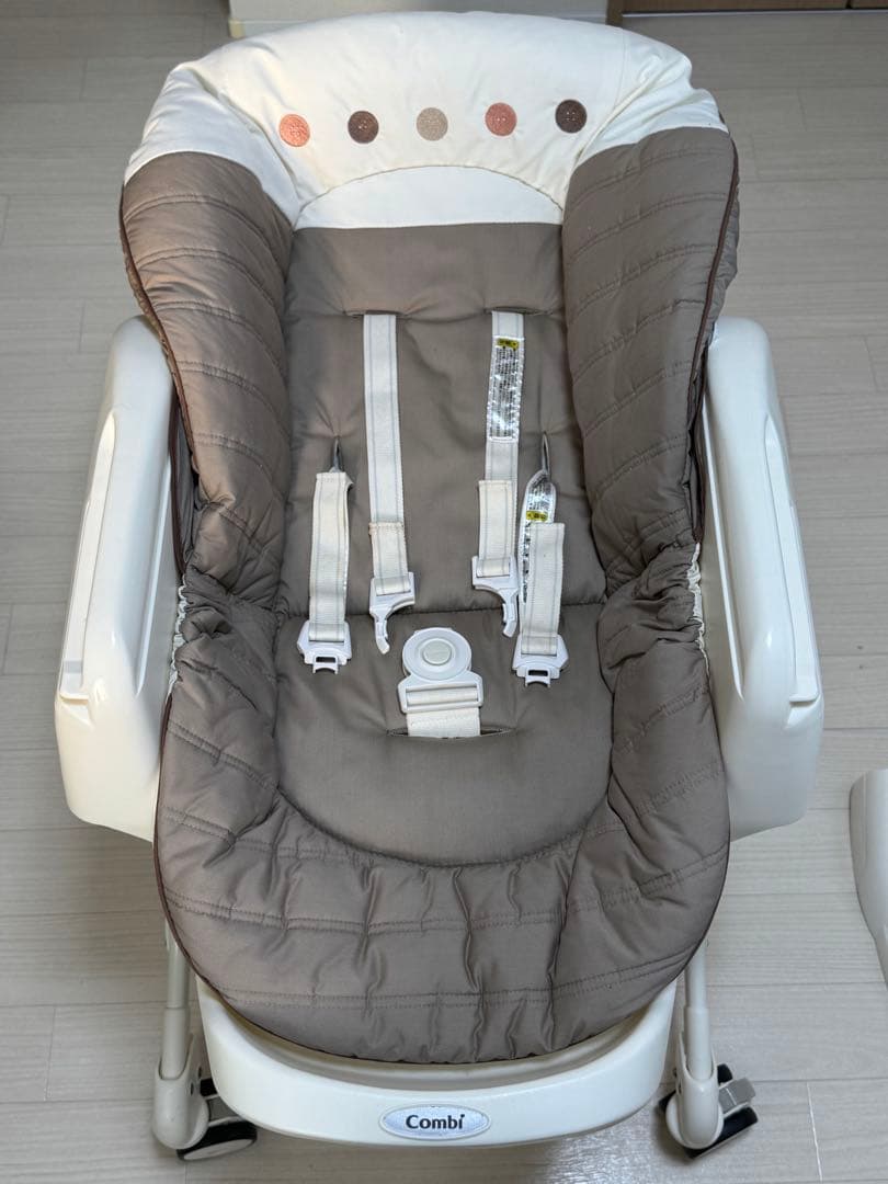 【備品完備】Combi ネムリラ　AUTO SWING エッグショック