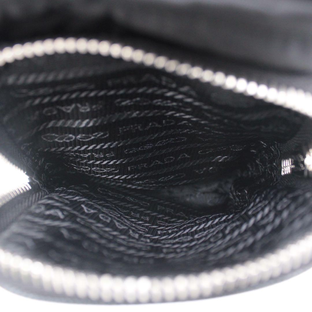 PRADA プラダ Re-Nylon スマートフォンケース ショルダーバッグ
