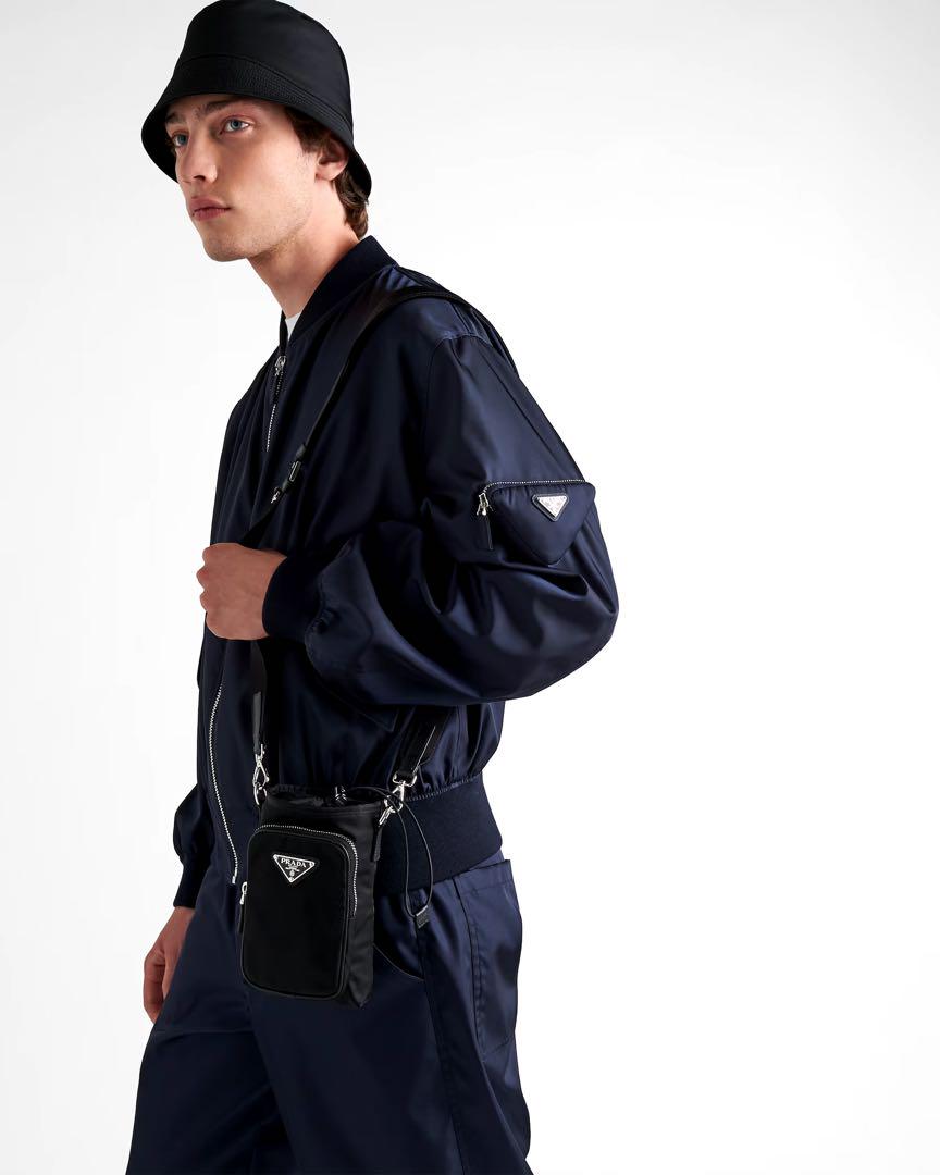 PRADA プラダ Re-Nylon スマートフォンケース ショルダーバッグ