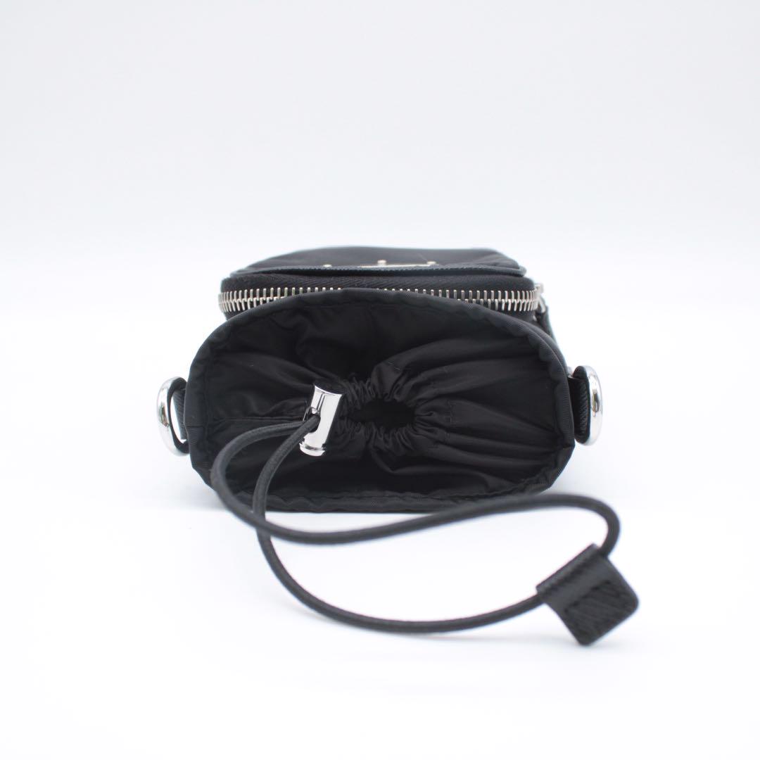 PRADA プラダ Re-Nylon スマートフォンケース ショルダーバッグ