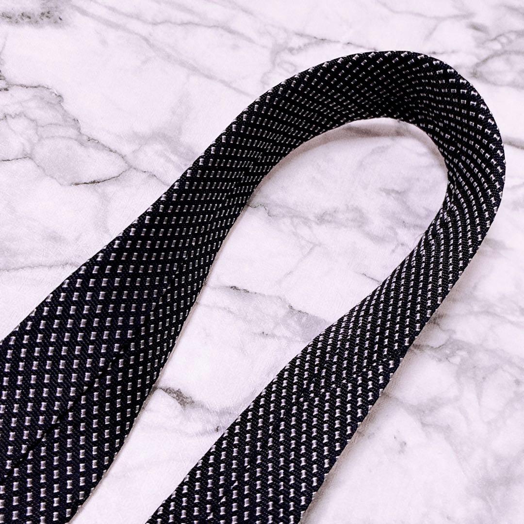 ✨極美品✨ディオールオム　ピンドット　ビジネスに必須シンプルデザイン　ネクタイ