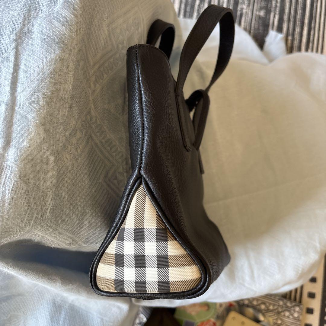 burberry バーバリー　レディースバッグ　黒　皮