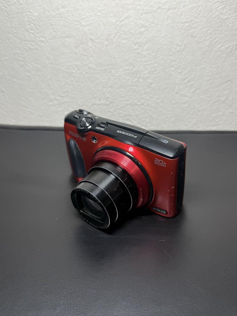 新品ポーチ付き✨ FUJIFILM FinePix F1000EXR レッド