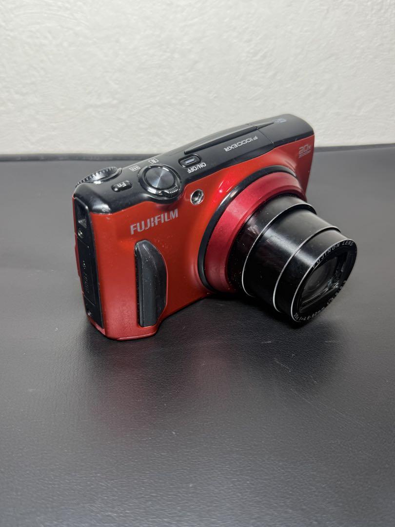 新品ポーチ付き✨ FUJIFILM FinePix F1000EXR レッド