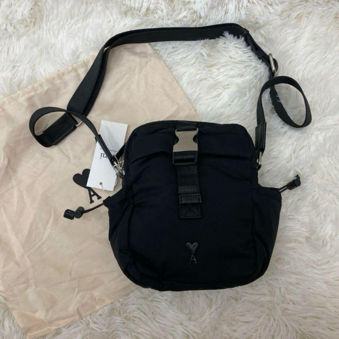 AMI Paris アミパリ ハートロゴ ショルダーバッグ クロスバッグ