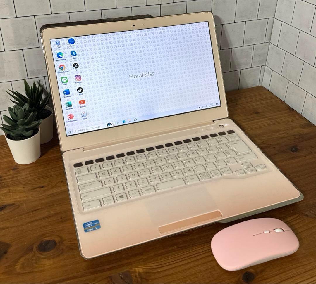 【レア】大人かわいいフェミニンピンク☘️corei5☘️SSD256GB
