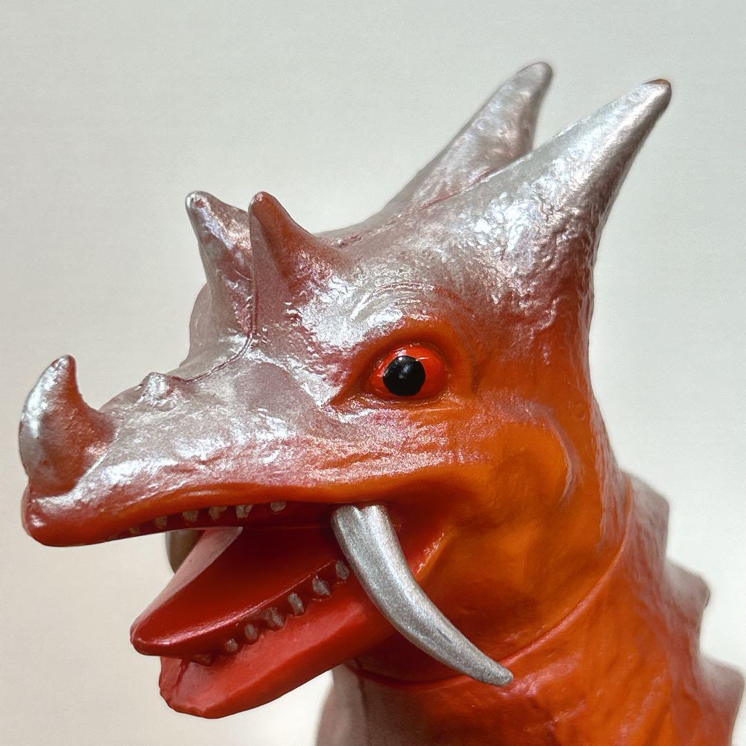 福袋 セール 激レア マルサン パゴス 赤目 珍色 ソフビ - メルカリ 特撮