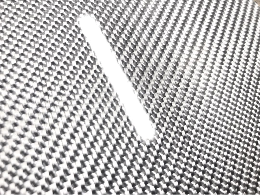 リアルカーボン 綾織りシルバー