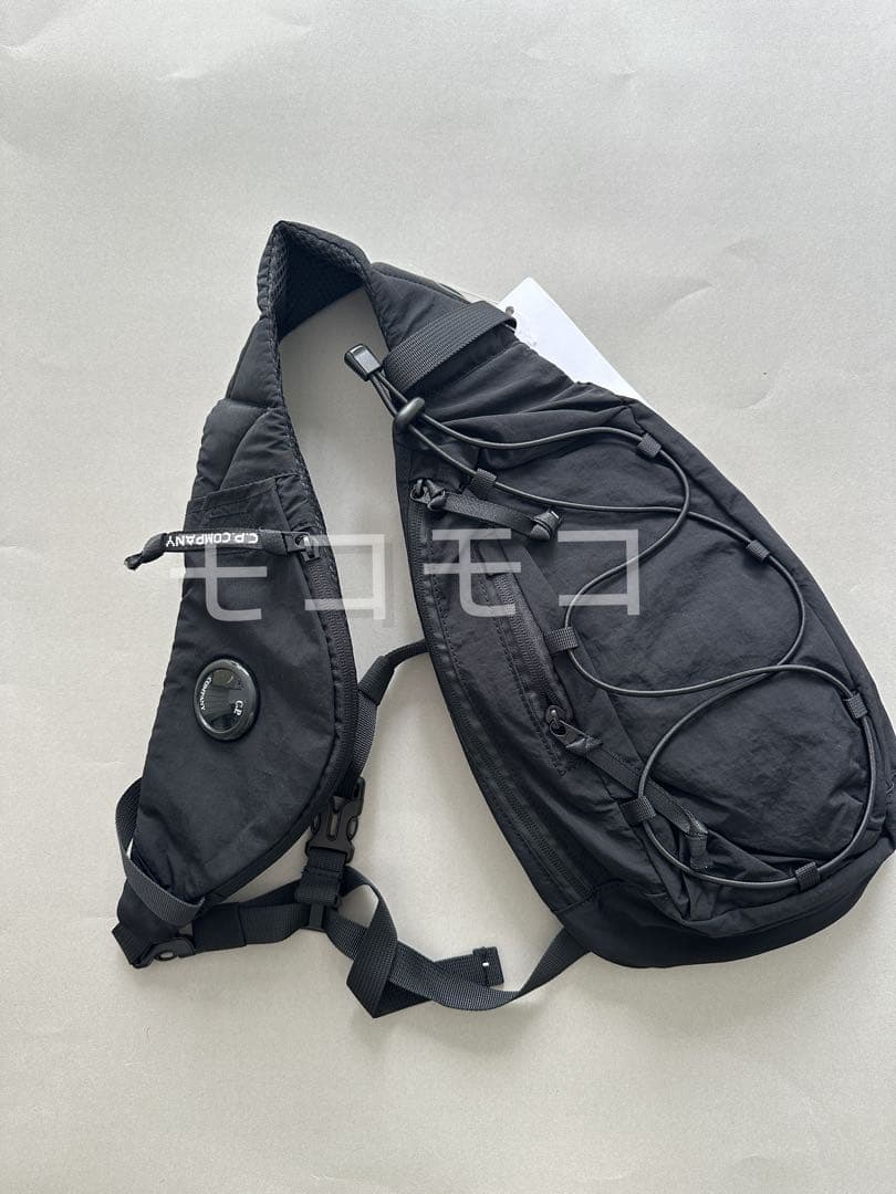 cp company シーピーカンパニー レンズショルダーバッグ ブラック cp company シーピーカンパニー レンズショルダーバッグ ブラック