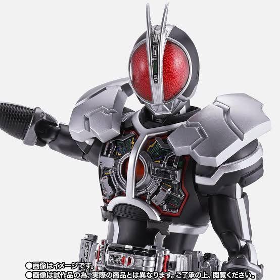 S.H.Figuarts 真骨彫製法 仮面ライダー ファイズ アクセルフォーム