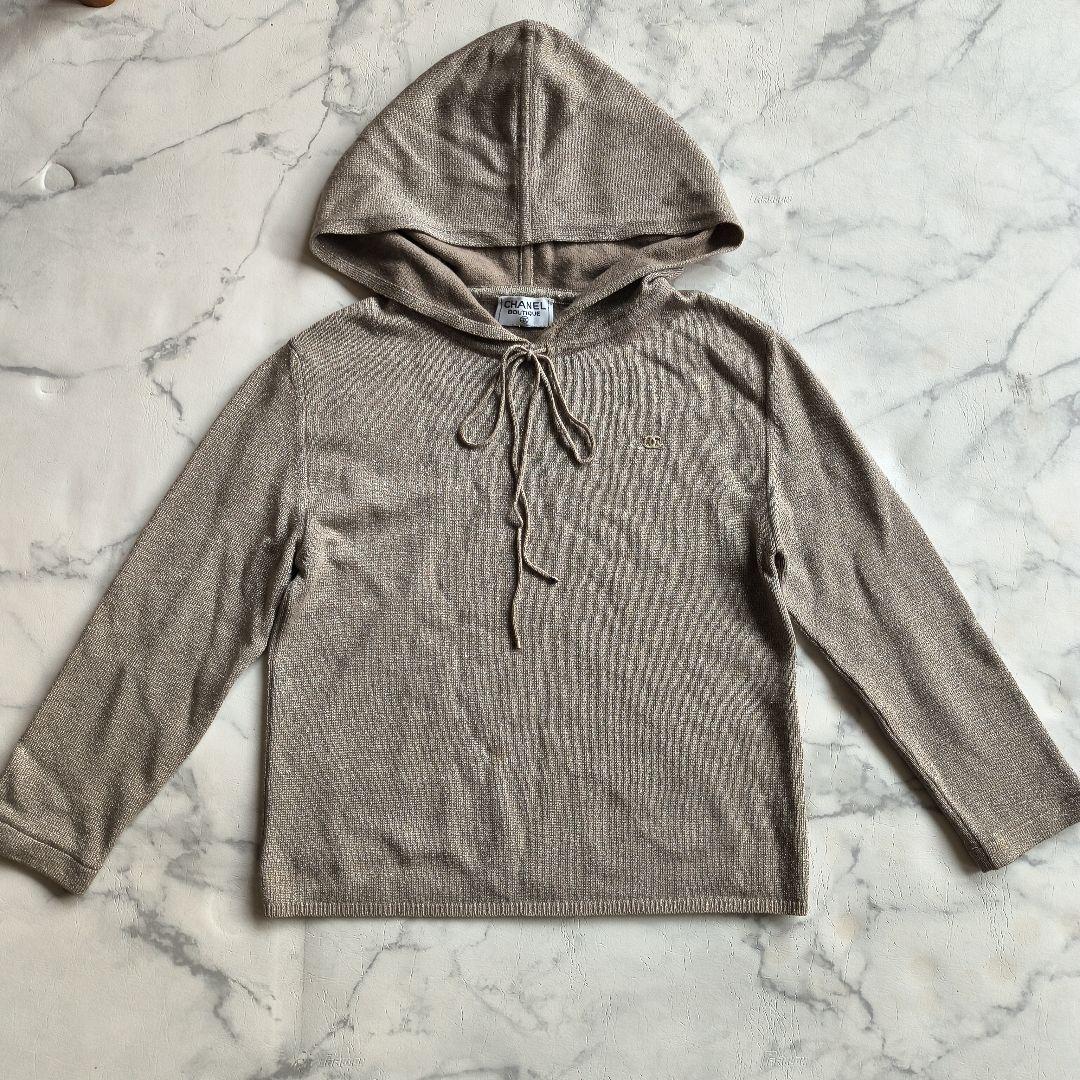 CHANEL BOUTIQUE フード付きニットパーカー ラメ CHANEL BOUTIQUE フード付きニットパーカー ラメ