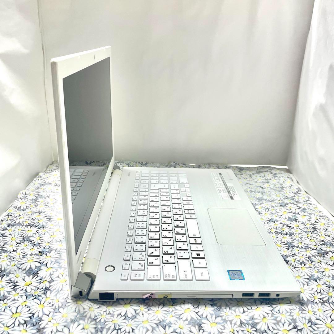 Amazon.co.jp: 【整備済み品】軽量薄型モバイルノートPC