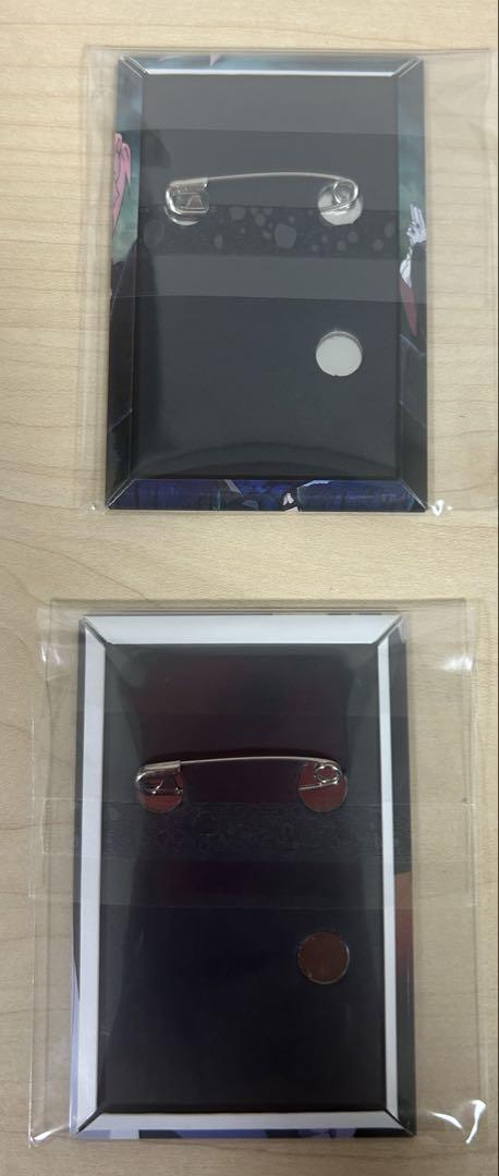ナルト 缶バッジ セット。