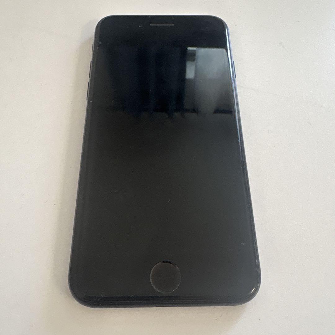 傷あり　Apple iPhone SE 64GB
