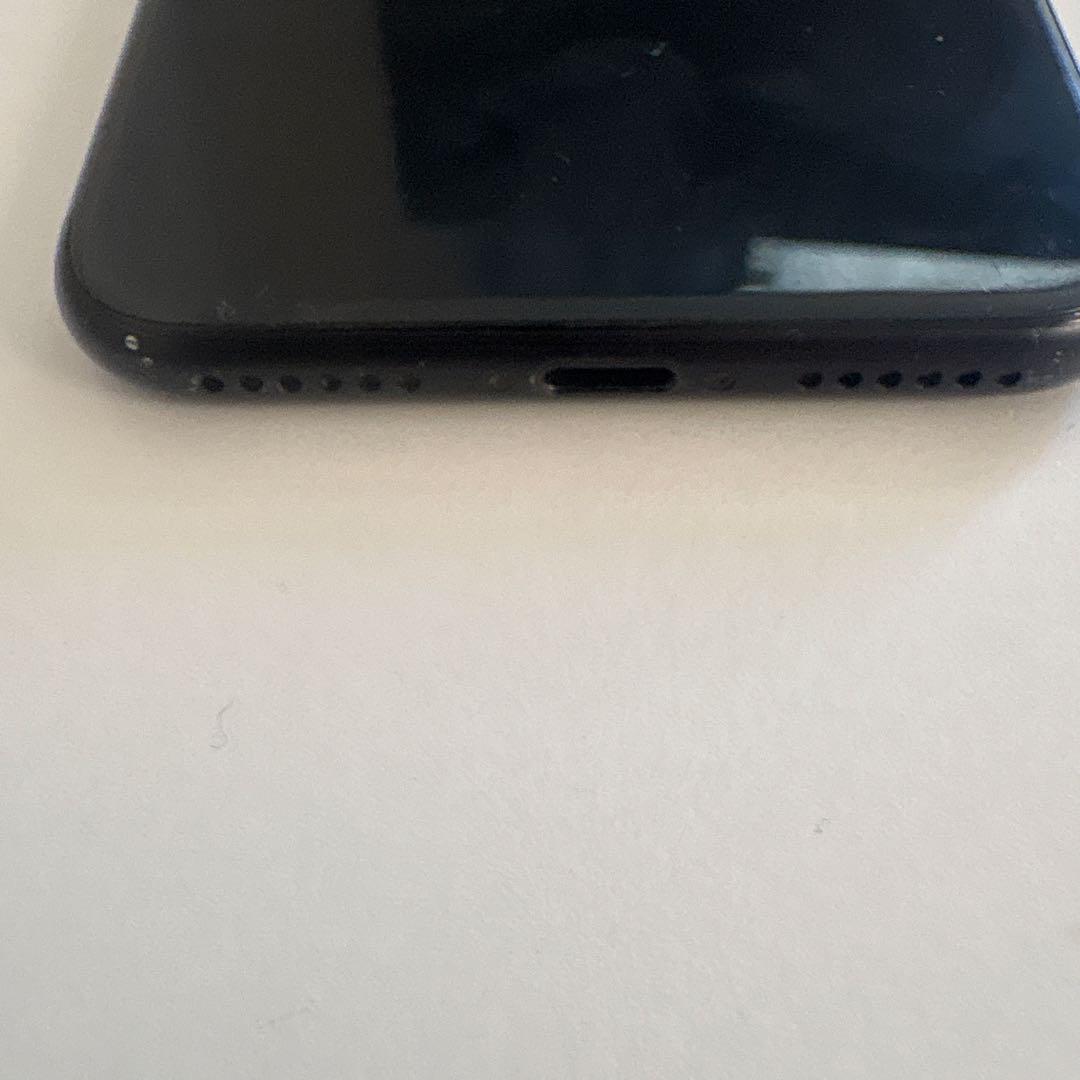 傷あり　Apple iPhone SE 64GB