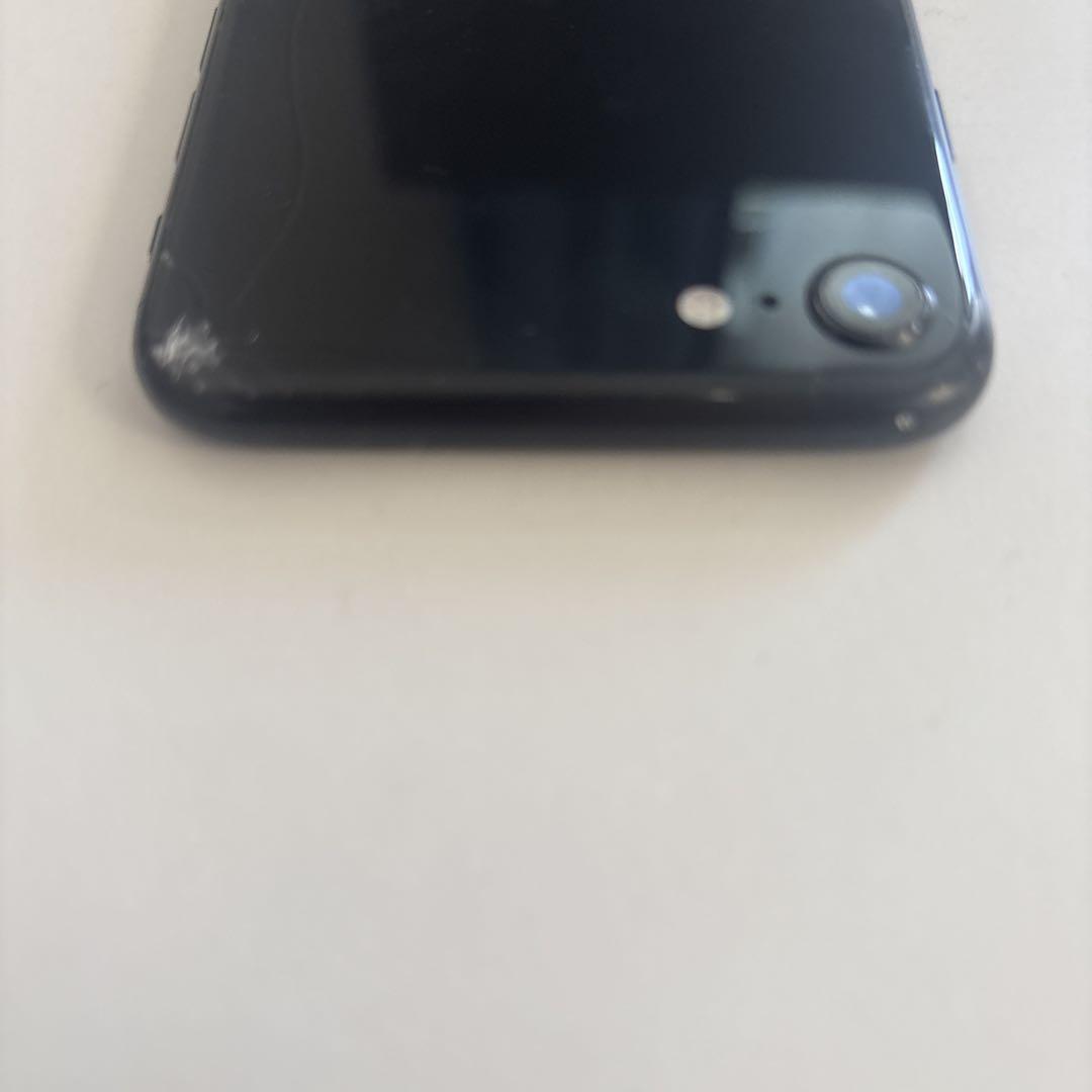 傷あり　Apple iPhone SE 64GB