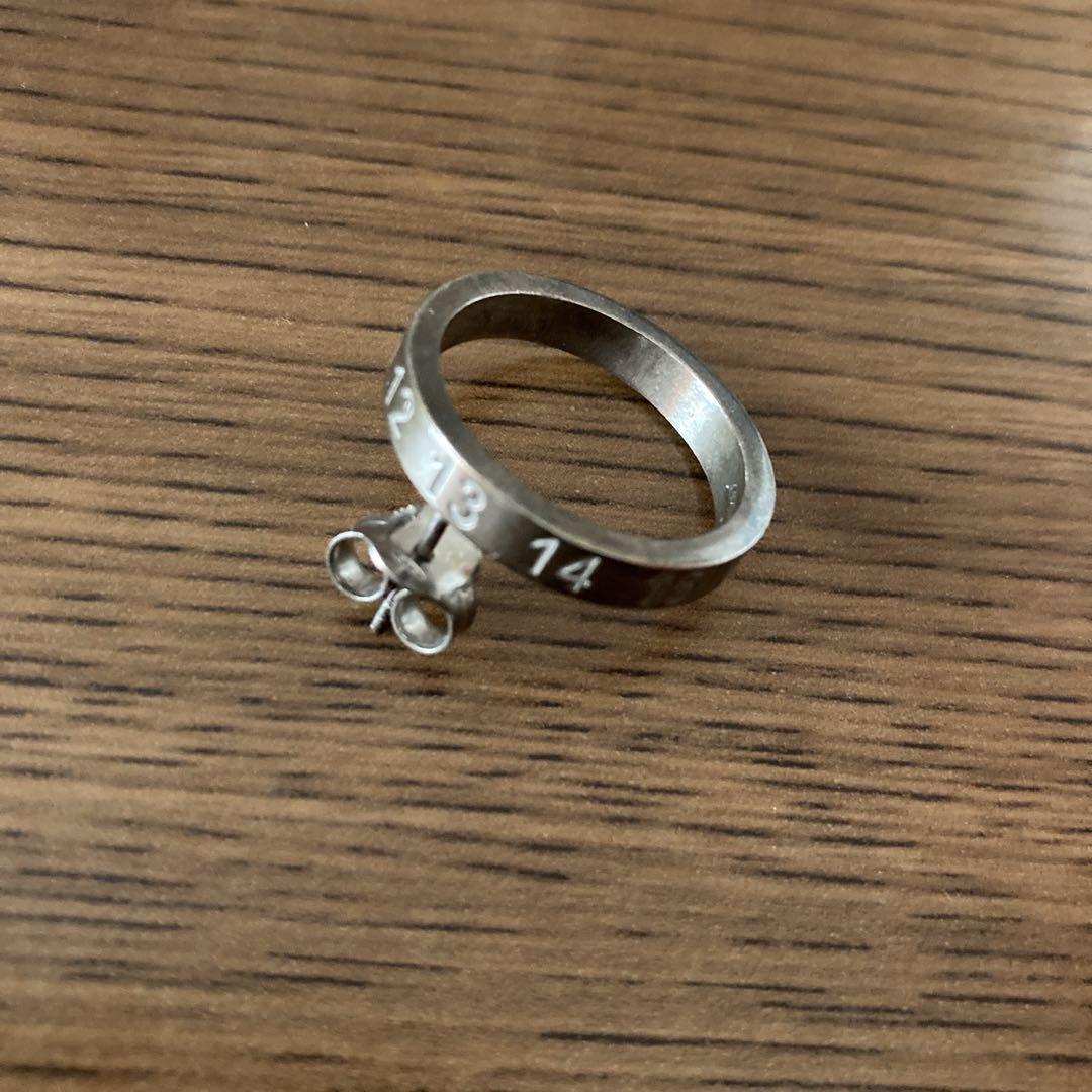 マルジェラ  ピアス