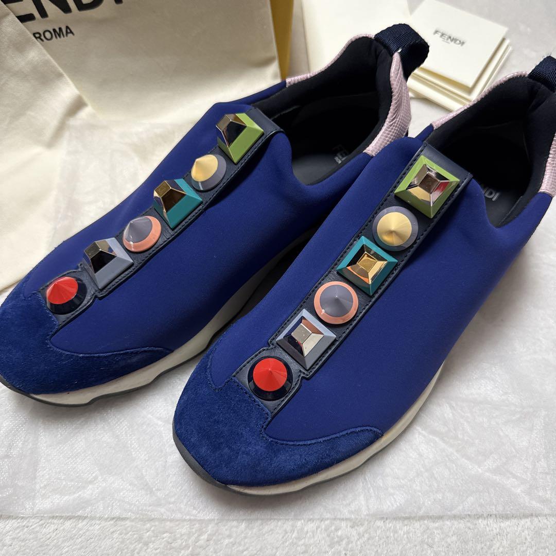 FENDI ネイビー 装飾付きスニーカー
