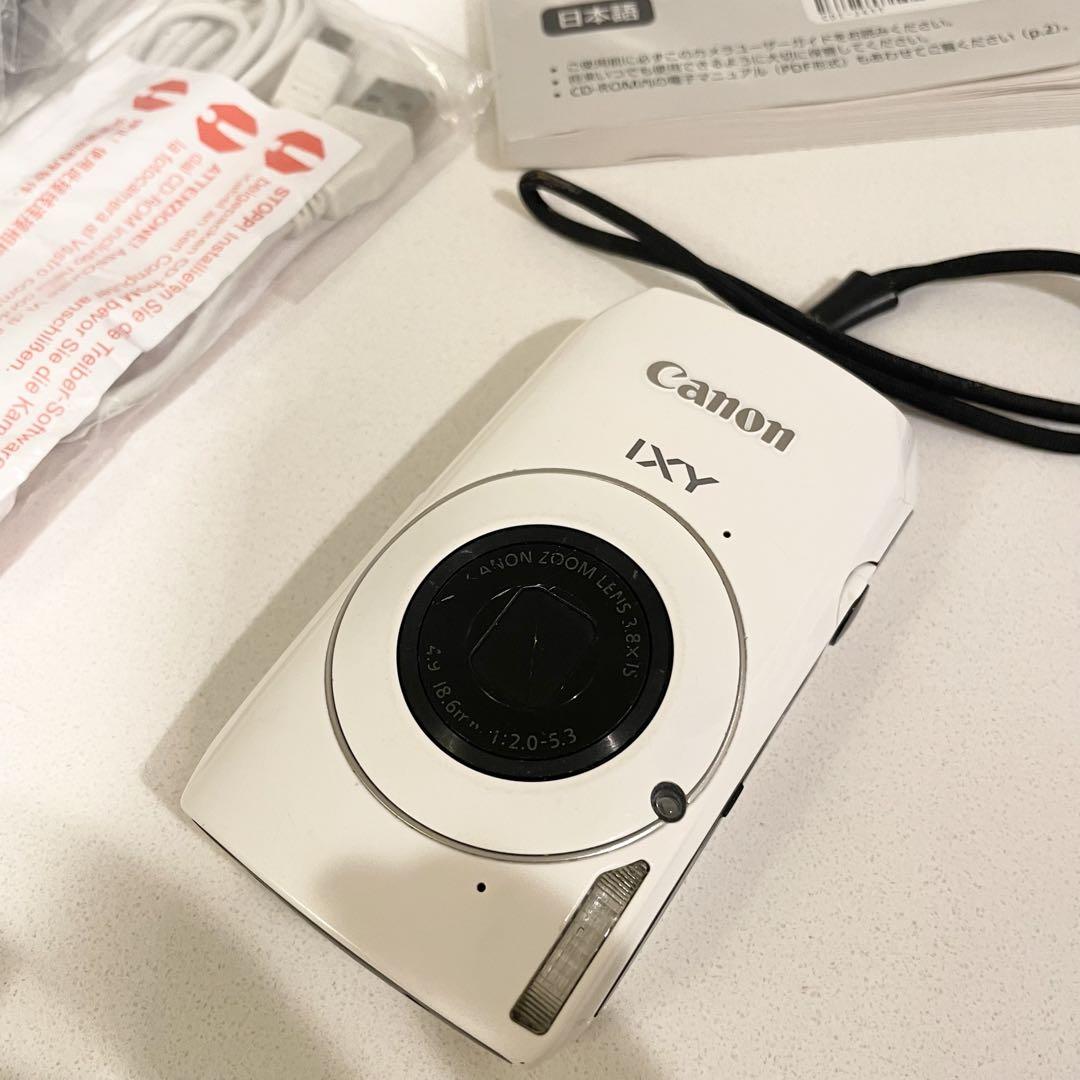 キャノン　IXY 30S　ホワイト 1000万画素　デジタルカメラ　Canon