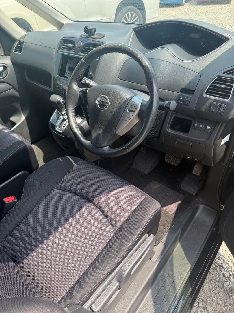 平成25年　日産セレナ　ハイウェイスターHVエアロモード　91,530km