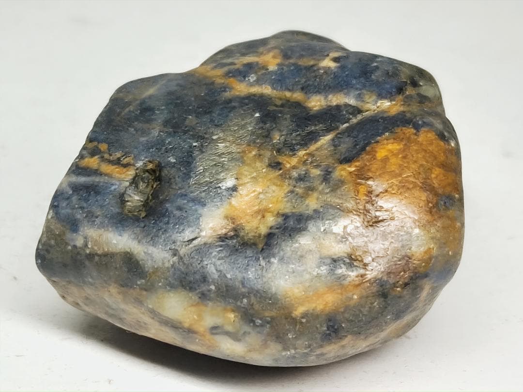 サファイア 108g コランダム 鑑賞石 原石 翡翠 自然石 誕生石