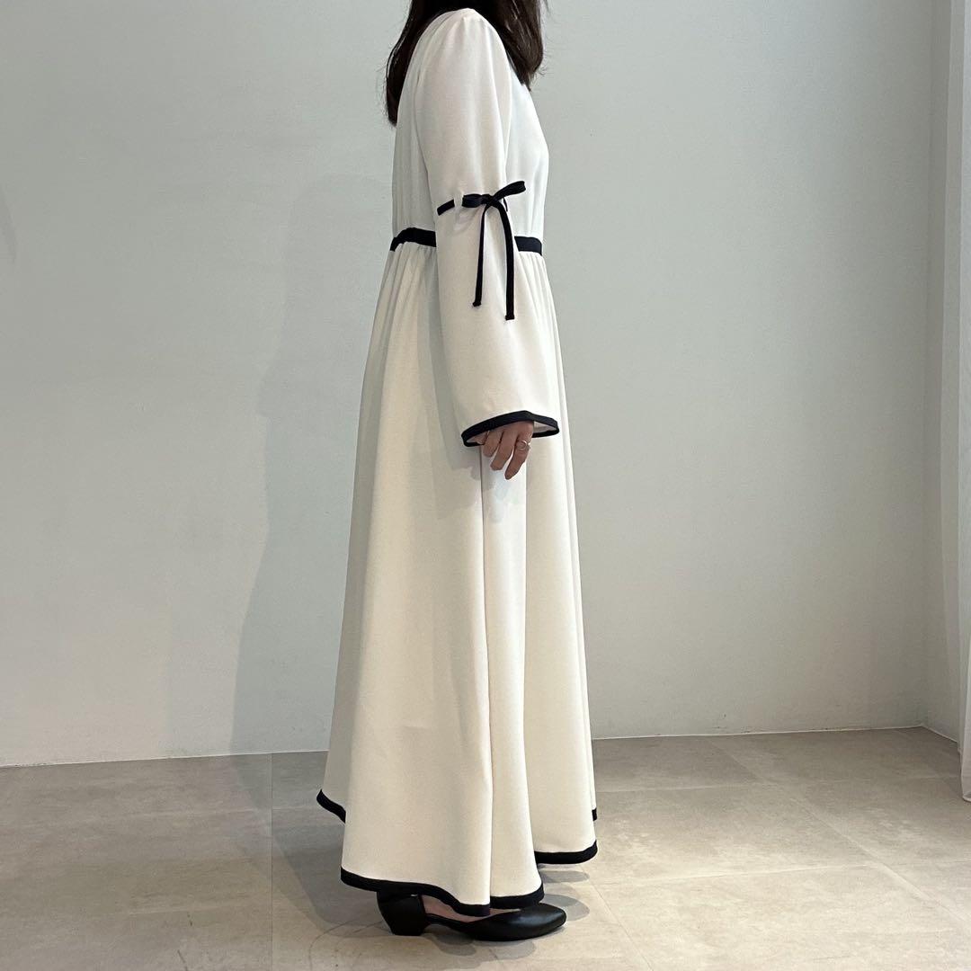 【新品・未着用 Sサイズ】春にぴったりなワンピース