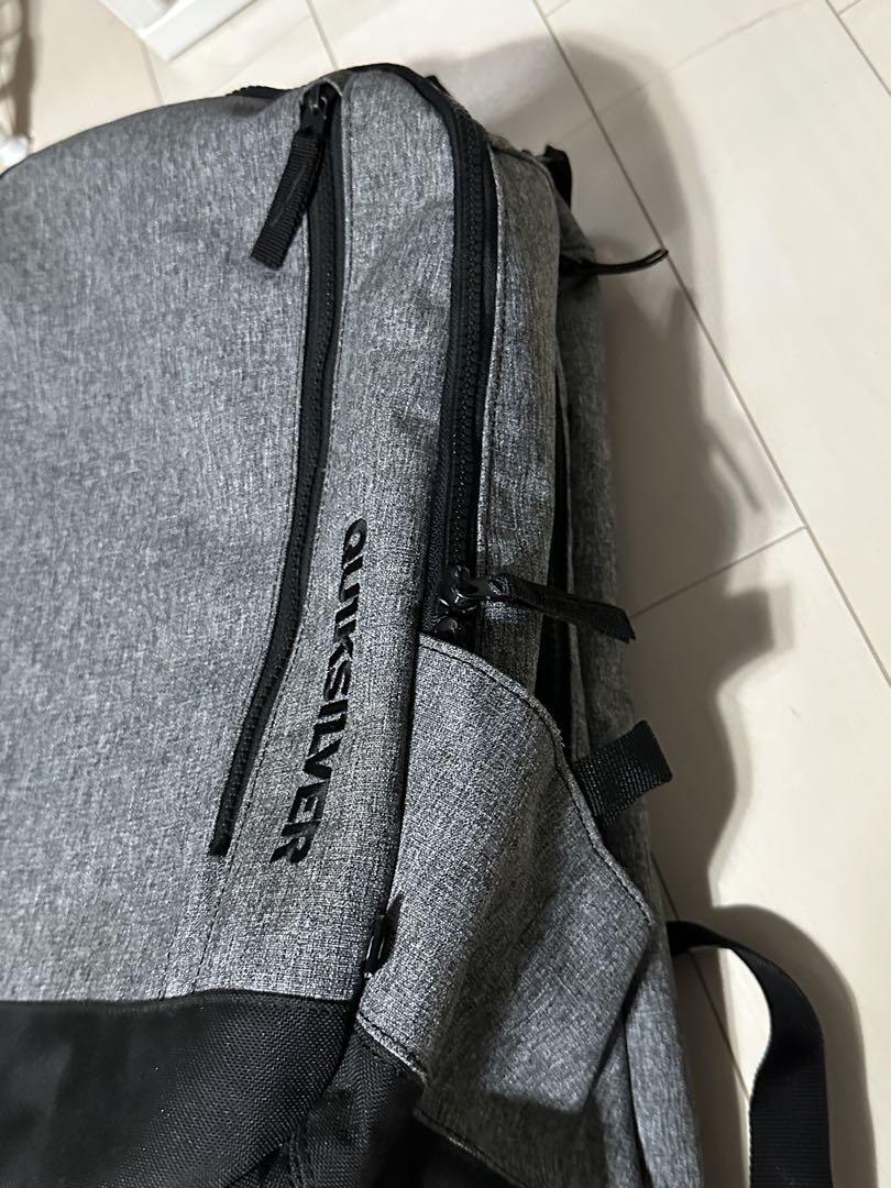 QUIKSILVER リュック・バックパック グレー・ブラック