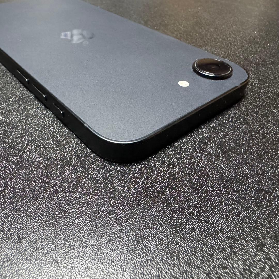 【極美品】iPhone16e＋mynus×2、FROST AIRケース【計4点】