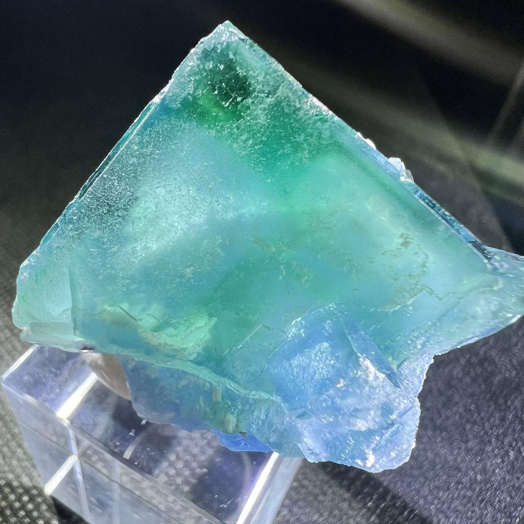 爆誕⭐︎ヤオガンシャン　「ラッキーグリーン」「スカイブルー」の二重結晶フローライト