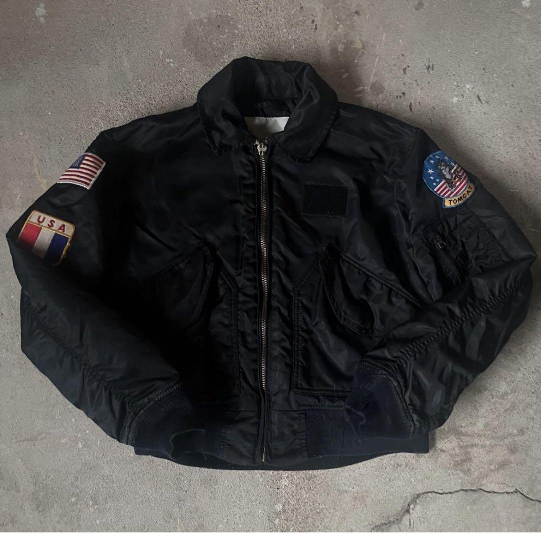 90s USA製 CWU36P 刺繍ワッペンショート丈ボンバージャケット 古着