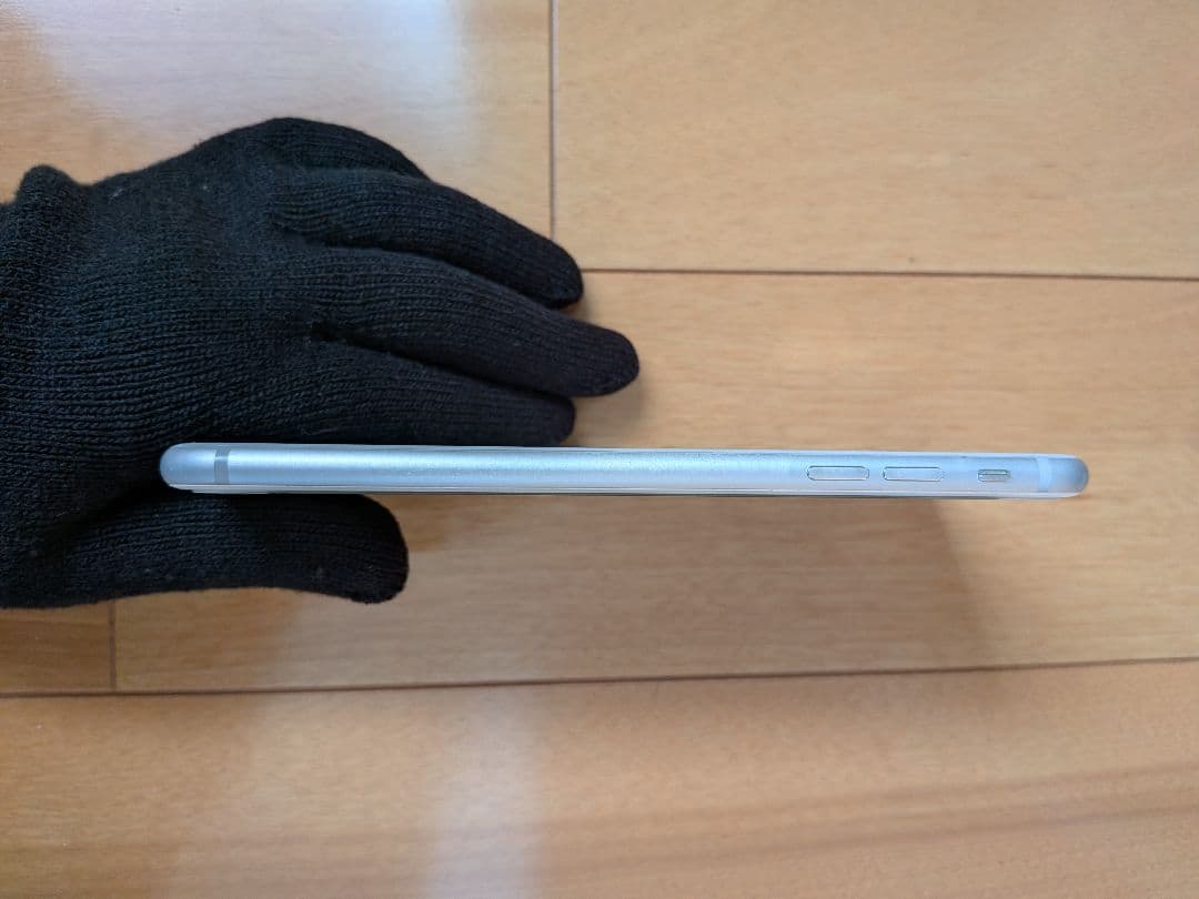 s*b様 Apple iPhone 8 Plus シルバー 64gb 本体