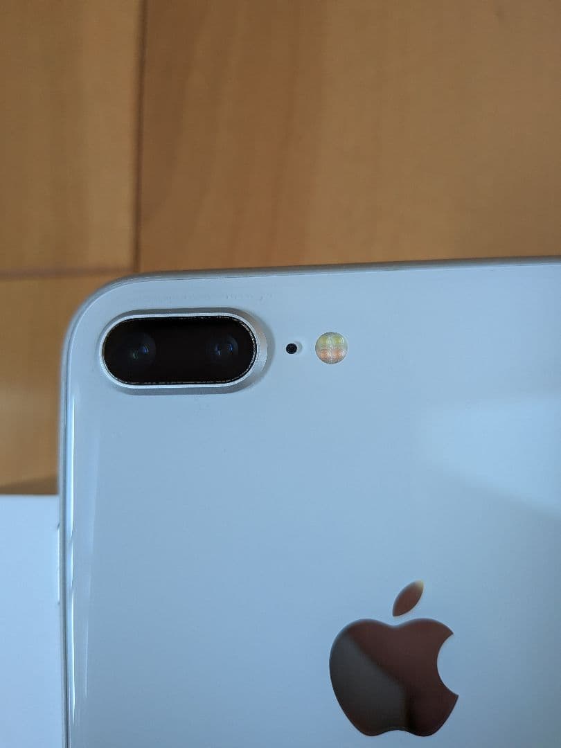 s*b様 Apple iPhone 8 Plus シルバー 64gb 本体