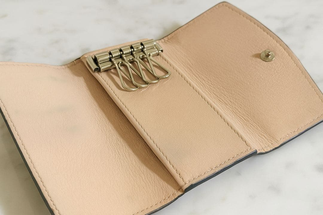 【正規品】ルイヴィトン マヒナ キーケース ミュルティクレ4 ジャスミンピンク