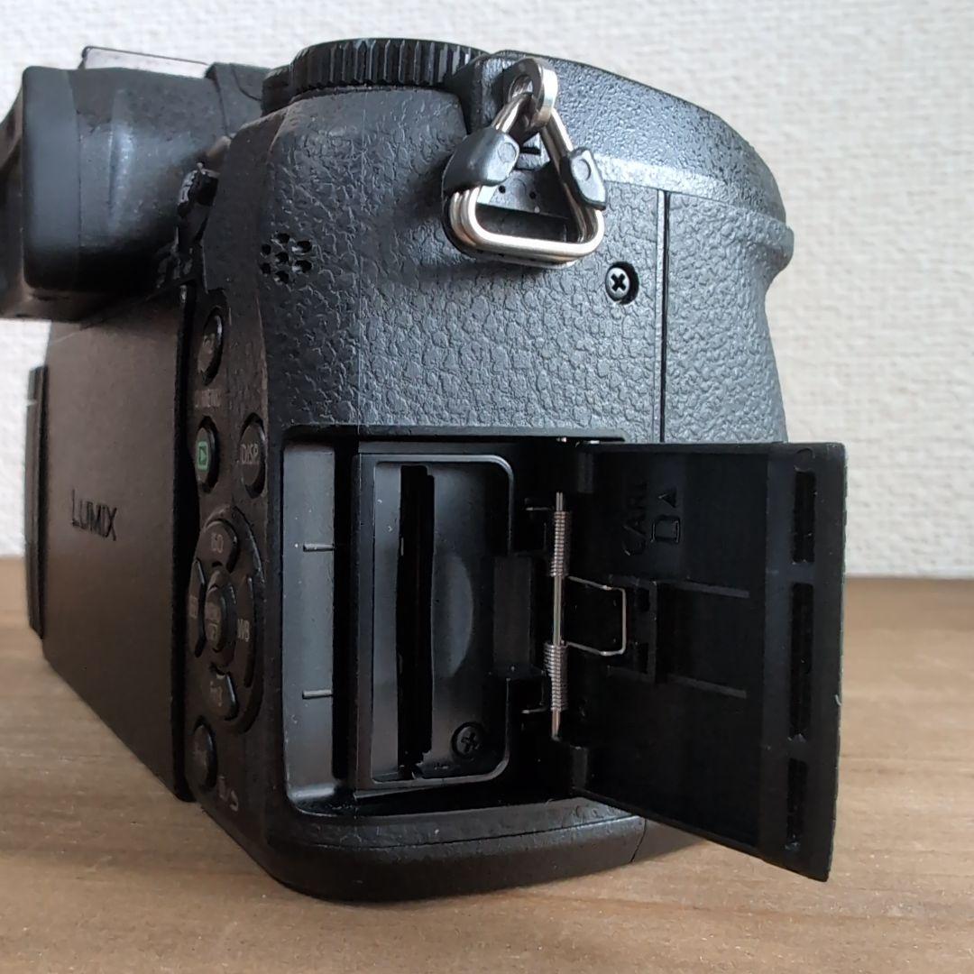 【美品】Panasonic LUMIX G8 ミラーレスカメラボディ